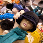 Für die Damen: Traumhafte Hutmode aus Frankreich.