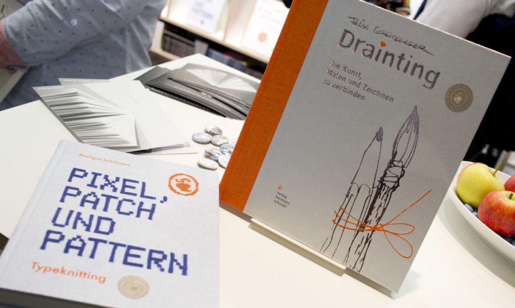 "Pixel, Patch und Pattern" und "Drainting" im Verlag Hermann Schmidt erschienen.