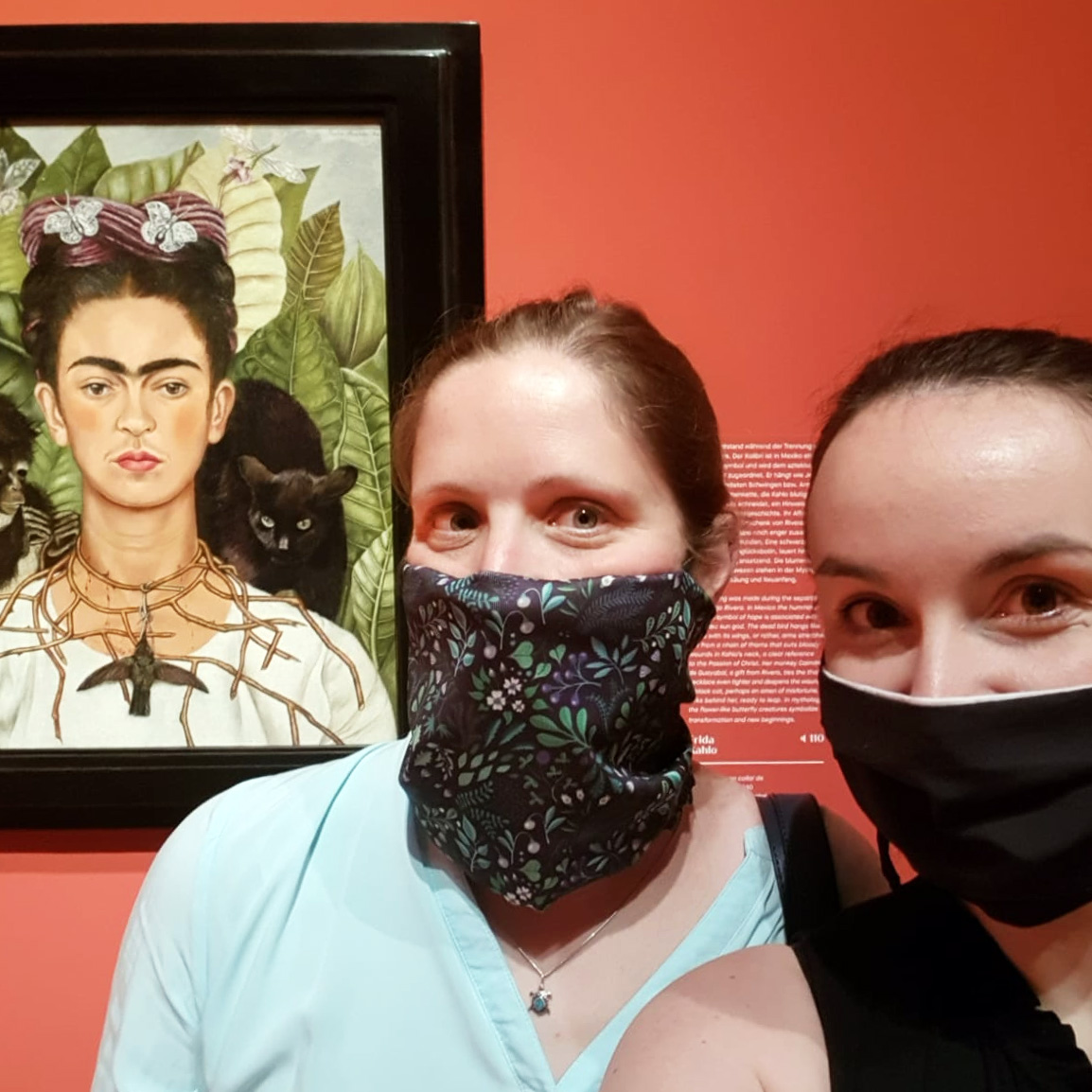 Selfie mit Frida Kahlo.