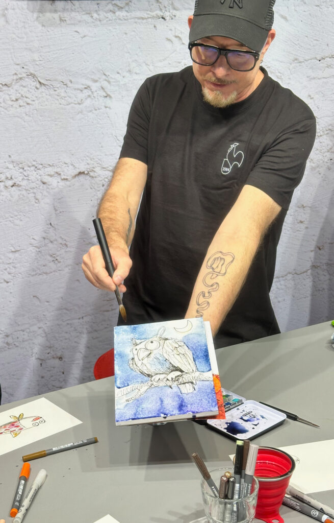 Felix Scheinberger zeigt seine Art der Illustration mit Zeichnung und Aquarellfarbe auf dem Watercolour Joy Block von Hahnemühle.