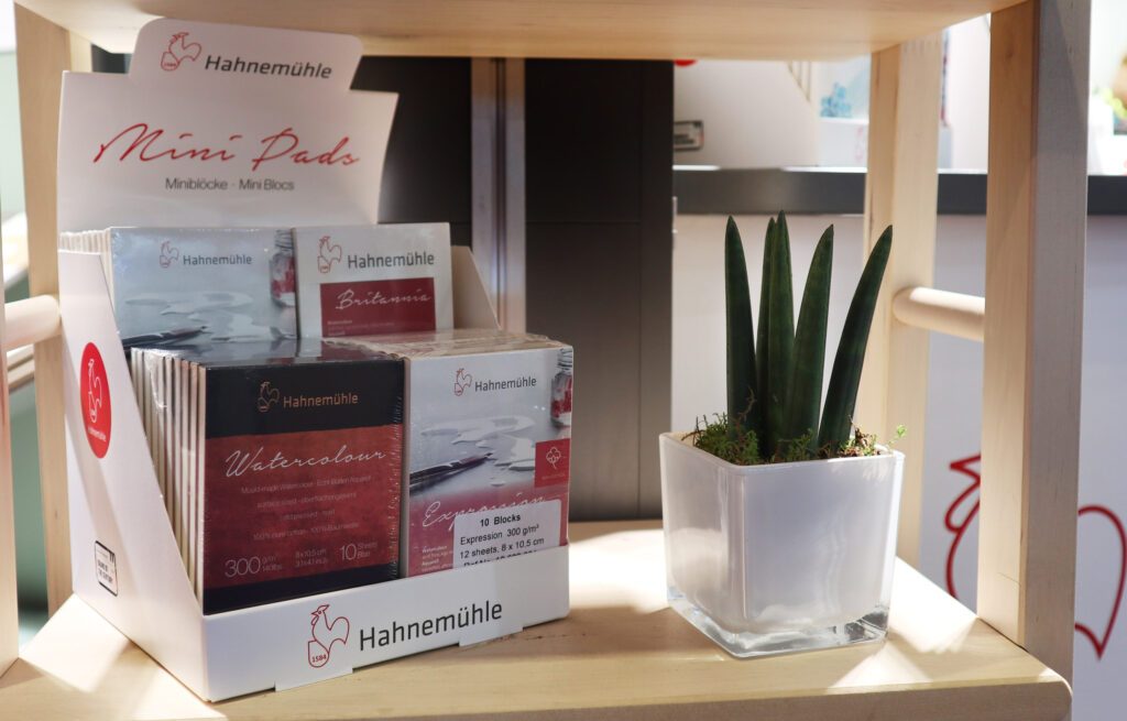 Die Mini Pads mit Hahnemühle Papier gibt es nun in allen Qualitäten.